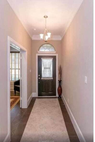 Building Photo - 2513 Hailes Ln