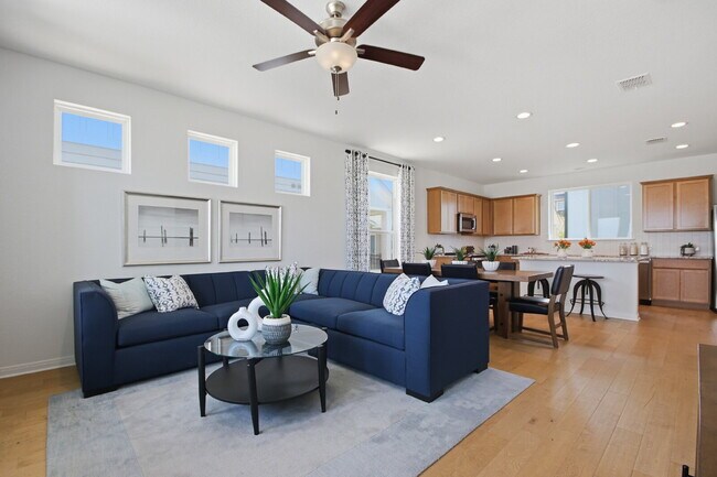 Building Photo - Townhome With Fenced Yard, Neighborhood Pickleball Court, Dog Park, Yard Maintenance Paid