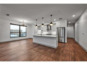 Building Photo - 640 Wisconsin Ave N