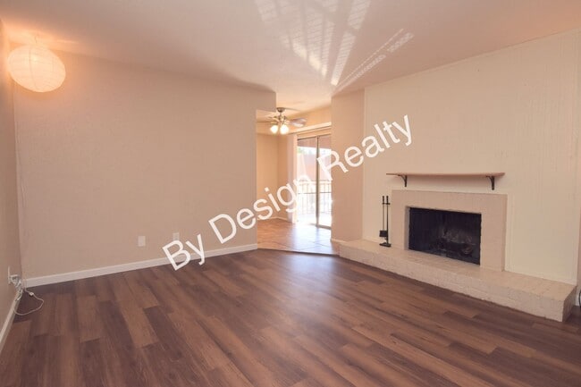 Building Photo - The Monaco Condos 2 Bed 1.5 Bath