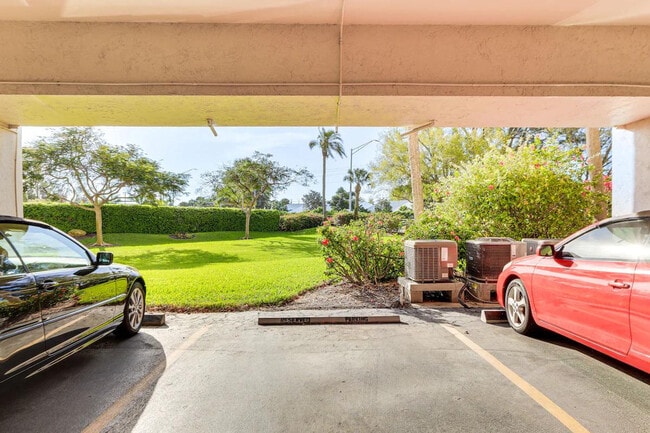 Building Photo - 12112 44th Ave W