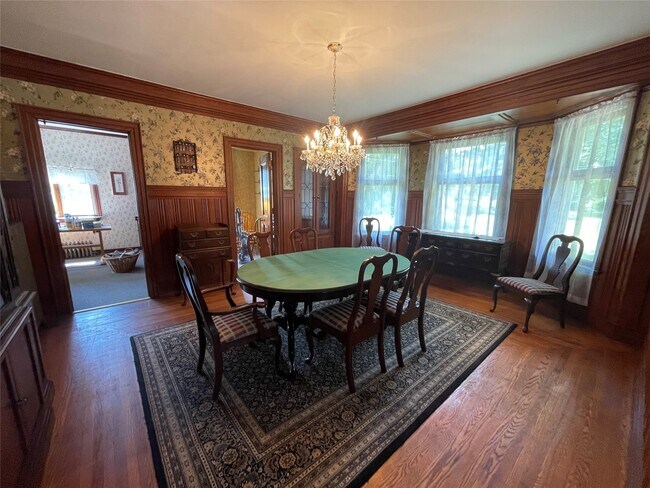 Building Photo - 68 Front St