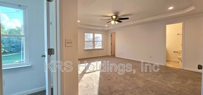 Building Photo - 3200 Armistead Dr