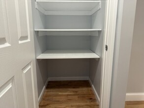 Building Photo - 755 Hart St