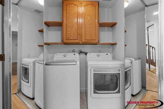 Building Photo - Spacious 5-Bedroom Home with Modern Amenit...