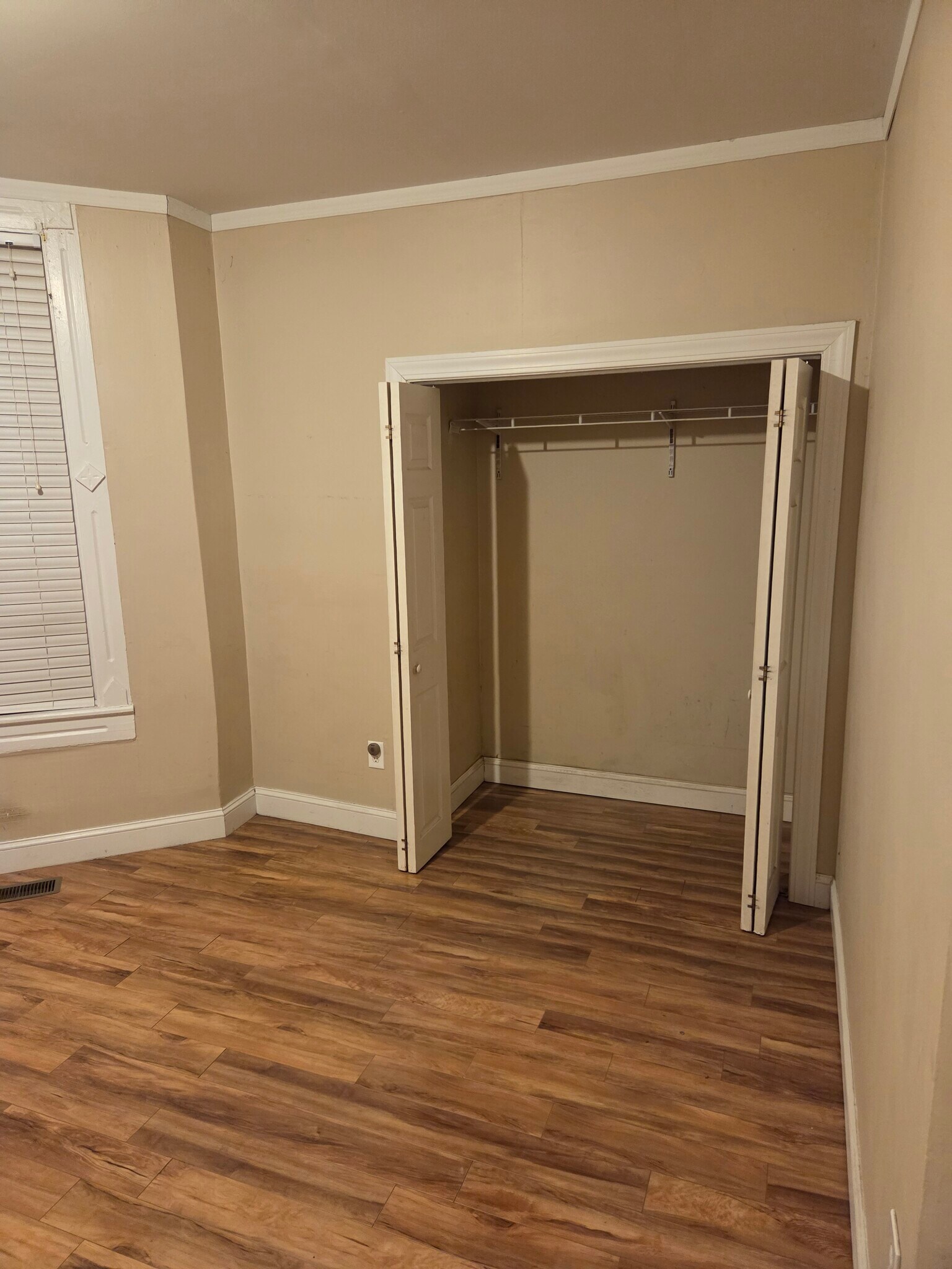 Master Br Closet - 117 Seaview Ave