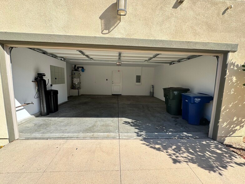 Building Photo - 11406 Citrus Dr