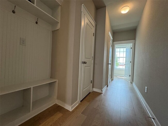 Building Photo - 17502 Bay Skipper Dr