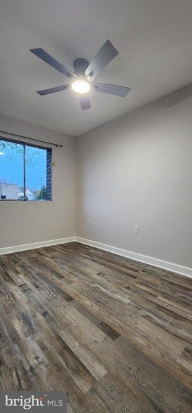 Building Photo - 1600 Renate Dr