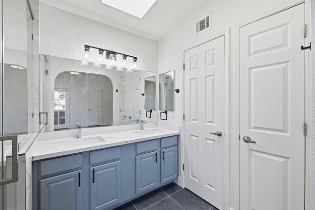 Building Photo - Status: Accepting Applications