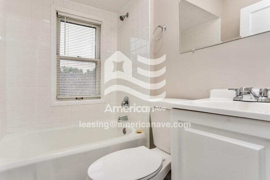 Building Photo - 3565#B Calvert Avenue, 63114; #853720 - 853720