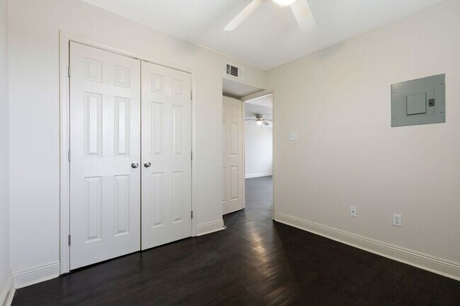 Building Photo - 3251 St Ferdinand St