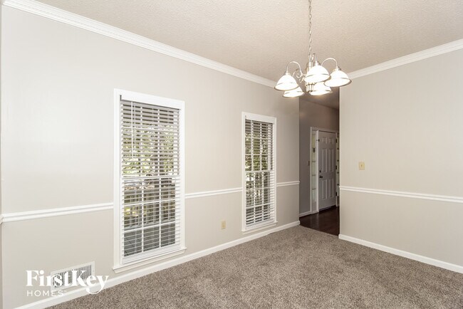 Building Photo - 227 Vienna Way