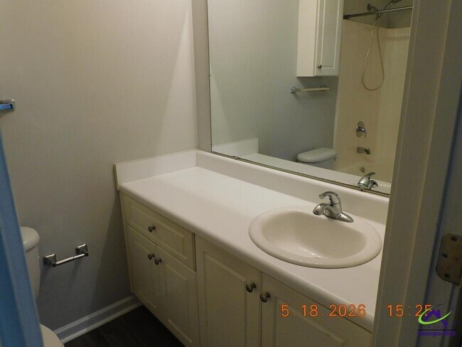 Building Photo - 122 Kingston Village Dr