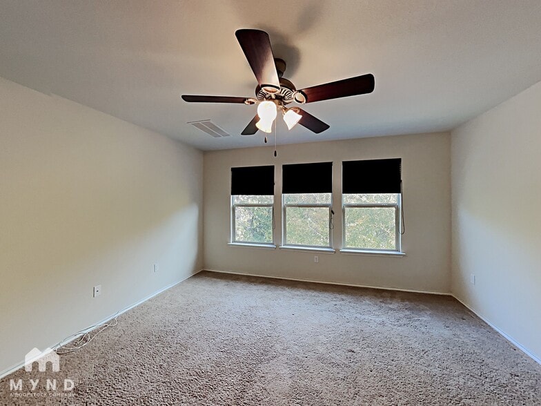 Building Photo - 9307 Tanager Way