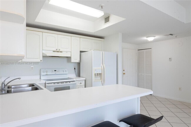 Building Photo - 3500 Coral Wy