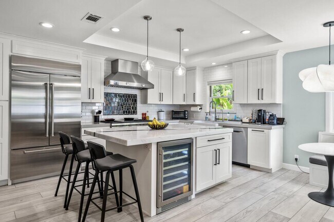 Building Photo - 1344 Camino Ramon