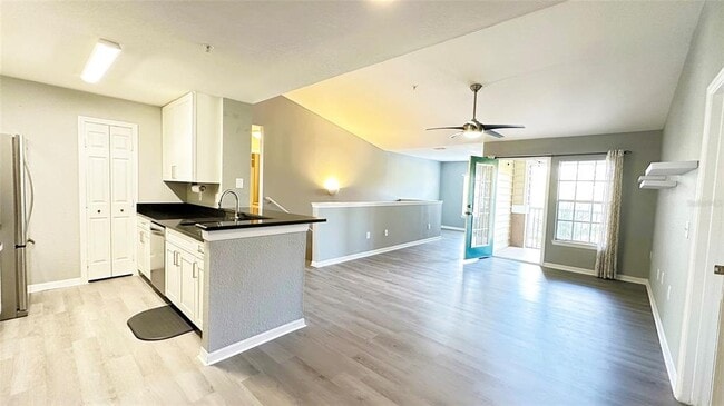 Building Photo - 7417 Vista Way