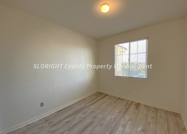 Building Photo - AVAILABLE NOW - Executive Style Santa Maria Home with 4 Bedrooms & 2.5 Bathrooms
