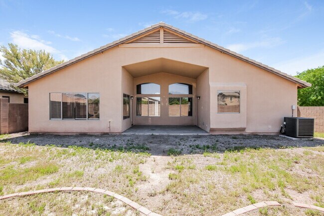 Building Photo - 4640 W Magdalena Ln