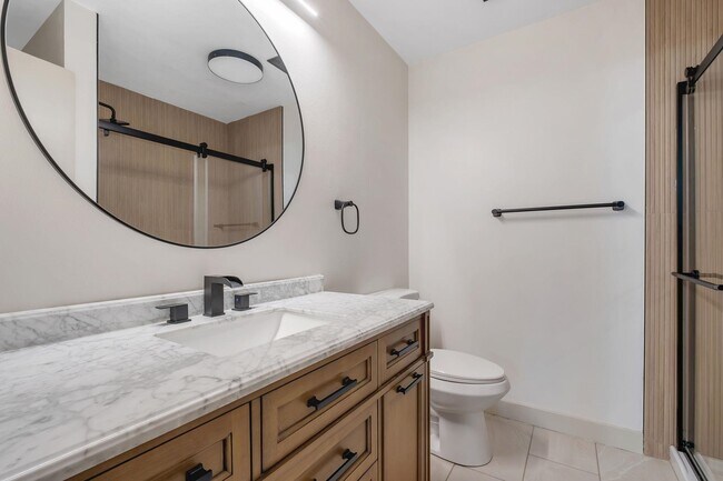 Building Photo - 1552 Cinnamon Bear Cir