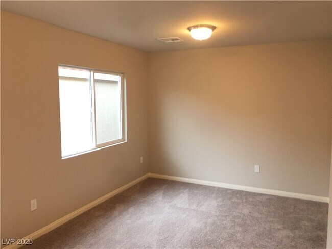 Building Photo - 9857 Mercer Ests Ct