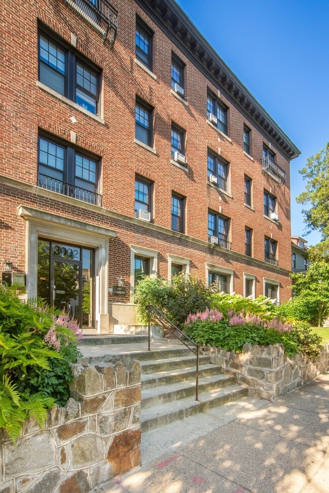 Building Photo - The Rodman Apartments