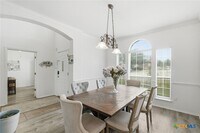 Building Photo - 1410 Katie Lynch Dr