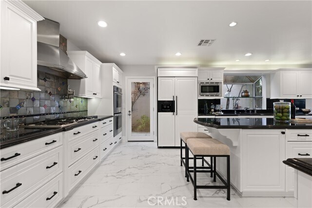 Building Photo - 2567 Oakshore Dr