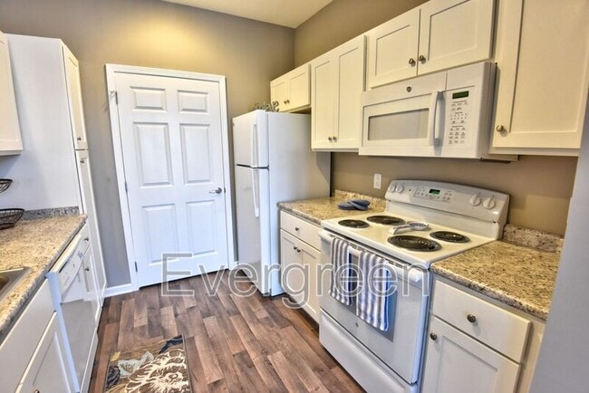 Building Photo - 619 Stockton Ridge