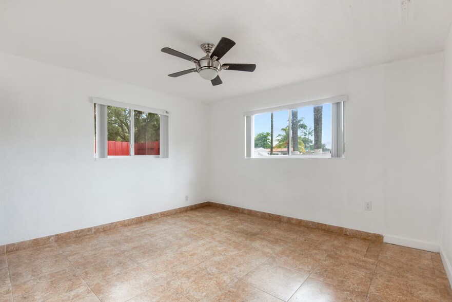 Master Bedroom - 3101 N 66th Ave