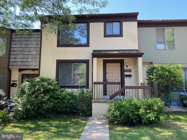 Building Photo - 7820 Muirfield Ct