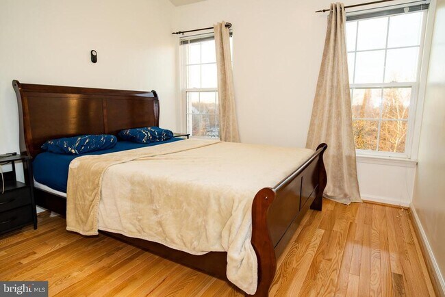 Building Photo - 12964 Pinnacle Dr