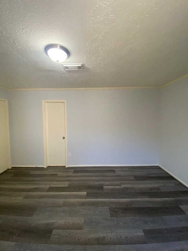 Building Photo - 6406 Brookgate Dr