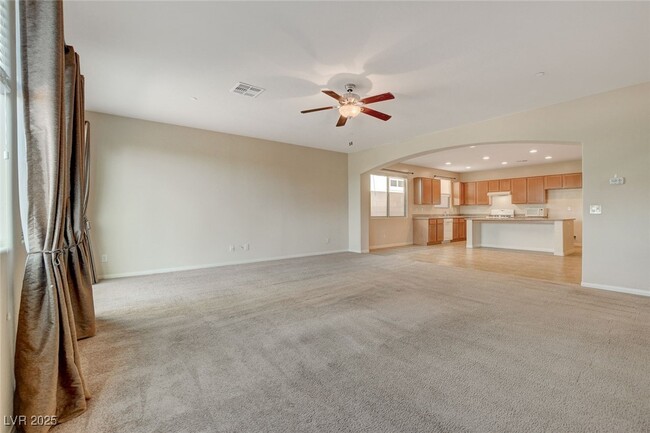 Building Photo - 484 Punto Vallata Dr