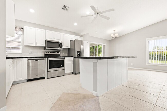 Building Photo - 1209 Pine Sage Cir