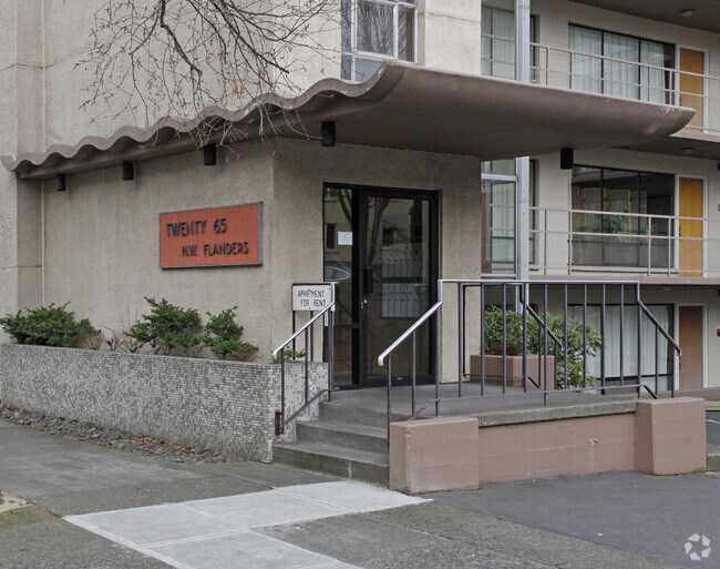 Twenty 65 Apartments 2065 NW Flanders St Portland OR 97209