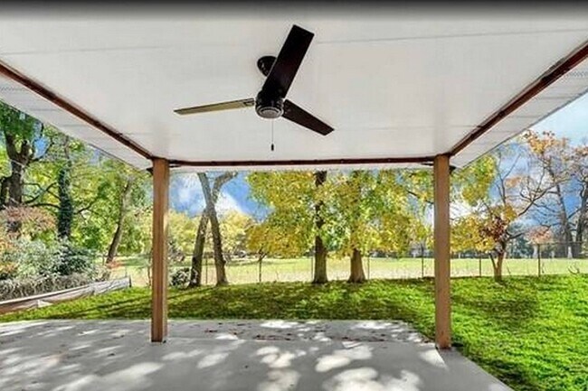 Building Photo - 22 Greentree Terrace