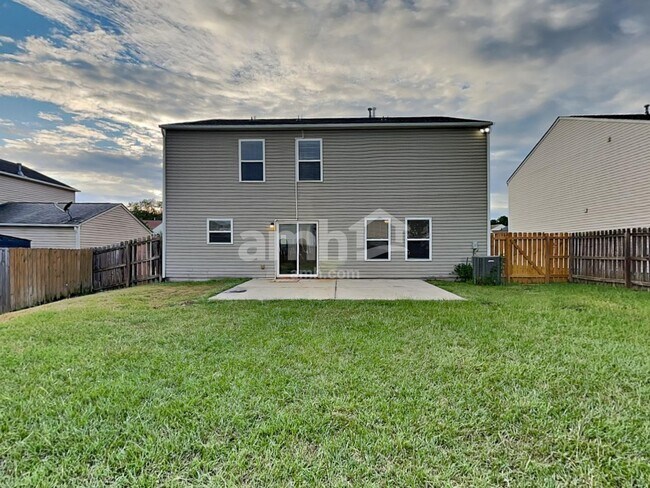 Building Photo - 1836 Meadow Crossing Dr