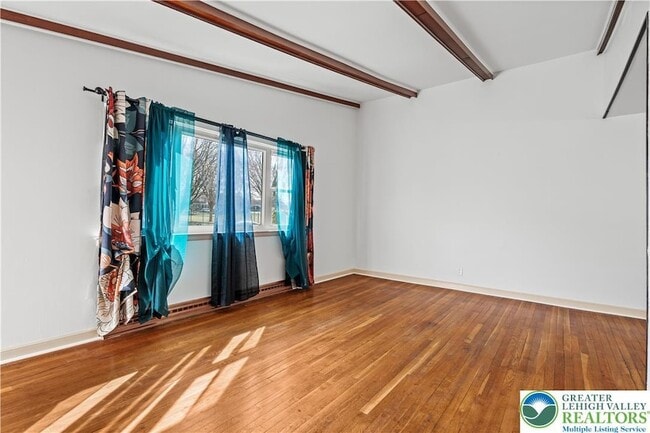 Building Photo - 732 N St Lucas St