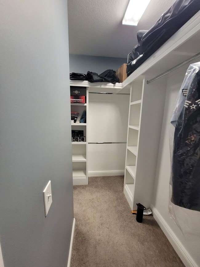 Building Photo - Elegant 4-Bedroom Home with Gourmet Kitchen, Luxurious Primary Suite & Fenced Yard in Hahira!