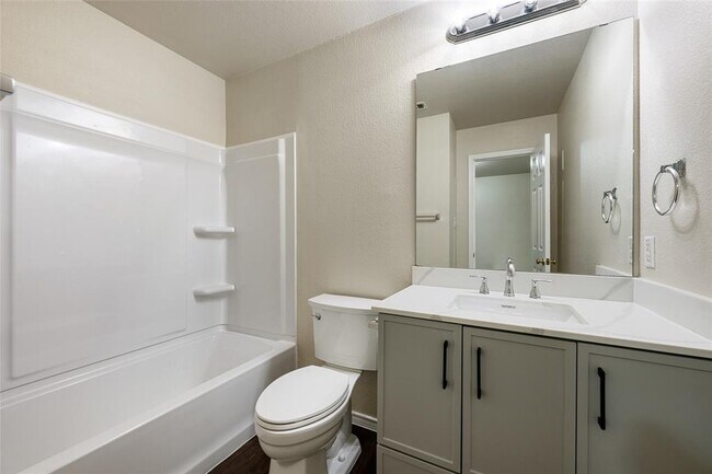 Building Photo - 4009 Veiled Falls Dr