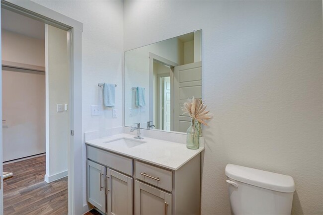 Building Photo - 4613 Tully Dr