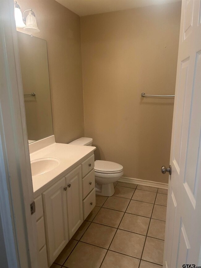 Building Photo - 8315 Garrett Dr