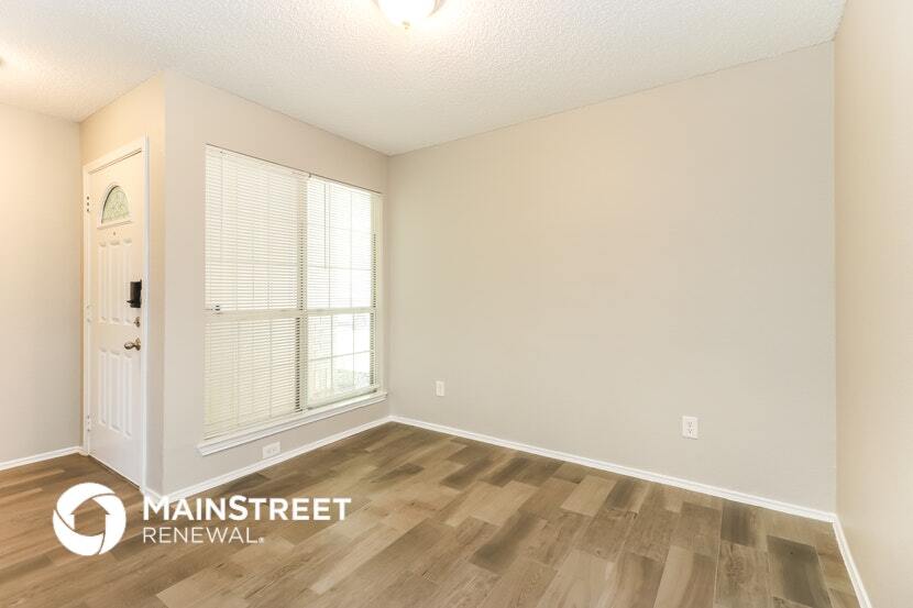 Building Photo - 6111 Inks Lake Dr