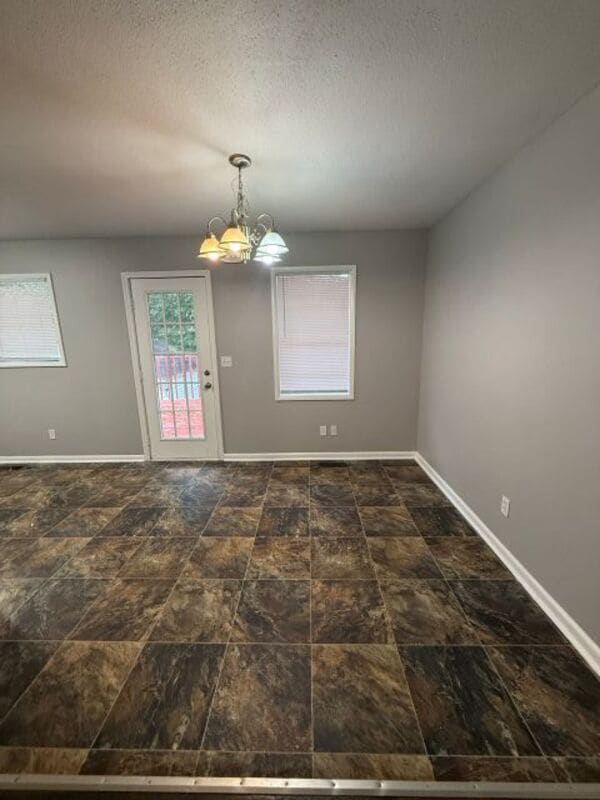 Building Photo - 3419 Grassfort Dr SW