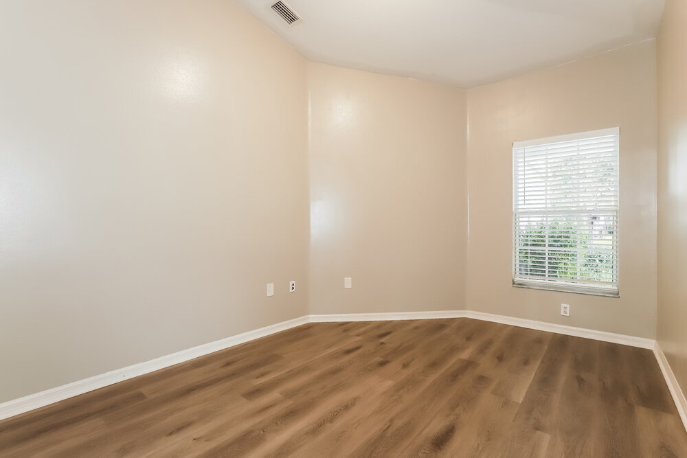 Building Photo - 447 Maple Pointe Dr