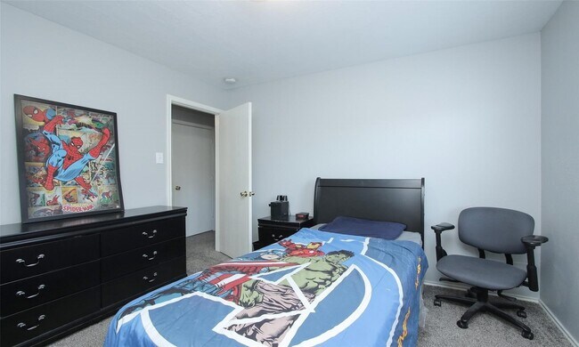 Building Photo - 6010 Ridgebriar Ln