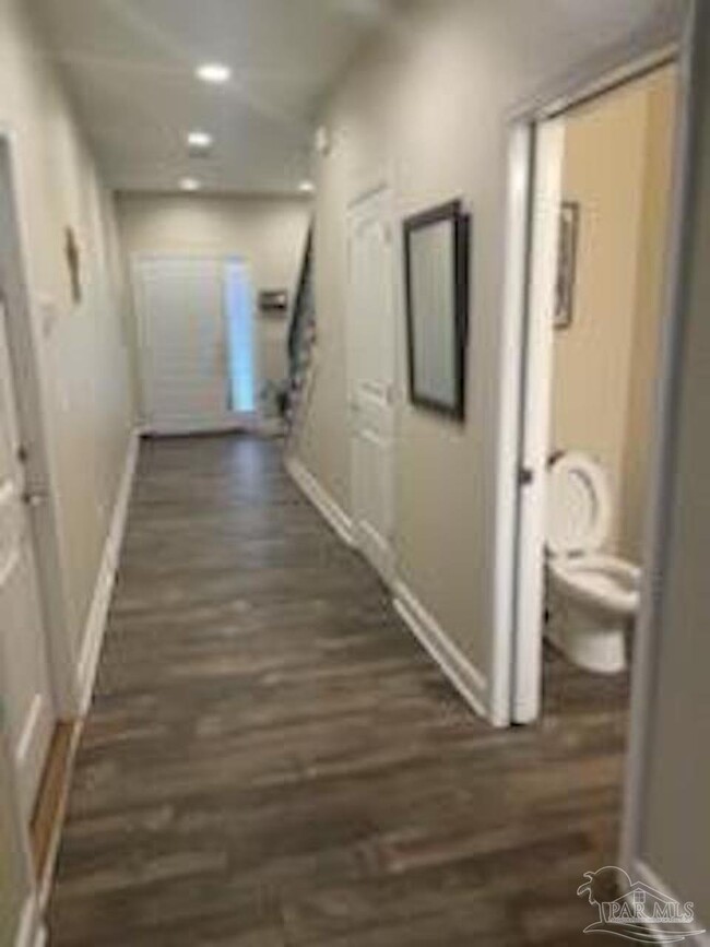 Building Photo - 3512 Mossy Oak Villas Cir