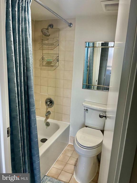 Building Photo - 1808 Old Meadow Rd